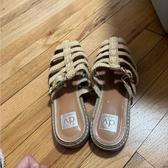 DV by Dolce Vita Beige Woven Mules - Picture 2 of 4